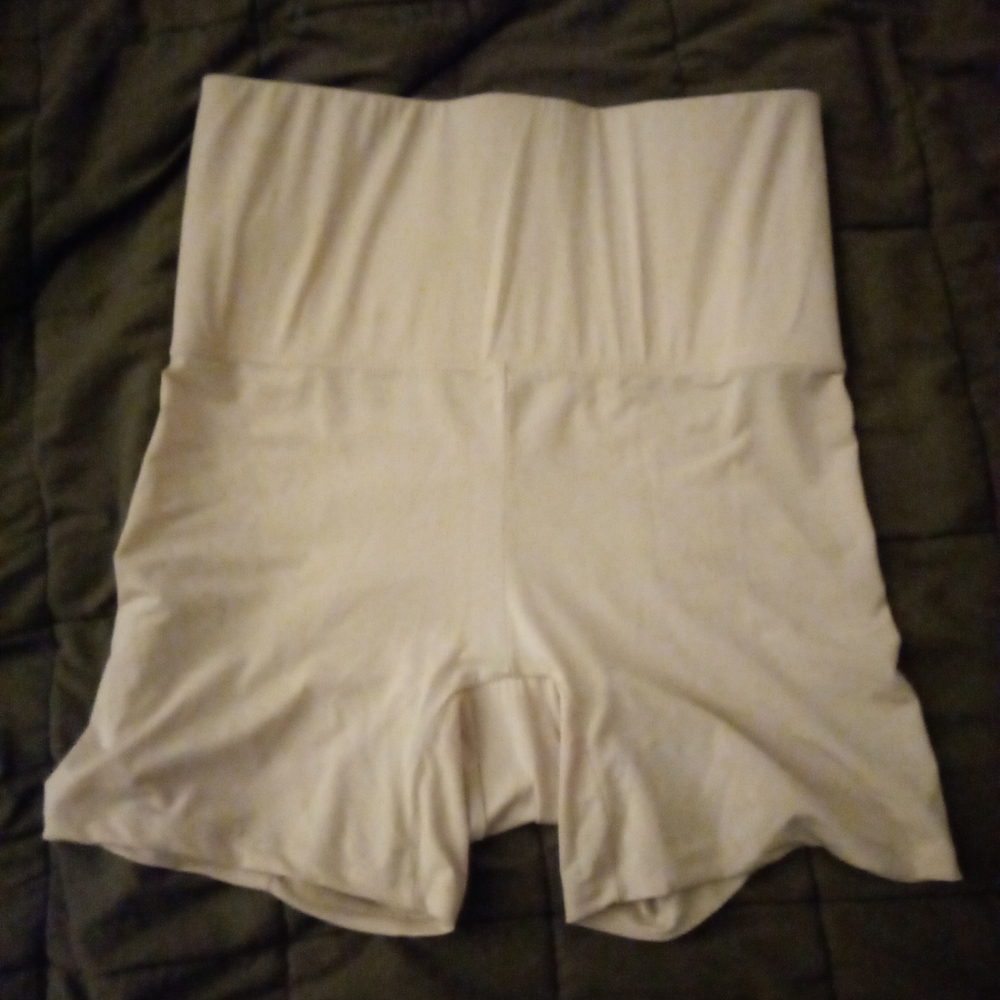 Waist shaper